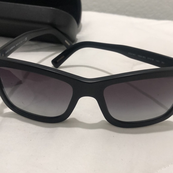 Dolce and Gabanna sunglasses - Picture 7 of 7